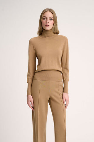 LUISA SPAGNOLI Manos